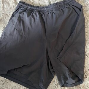 Lululemon pace breaker 7” shorts